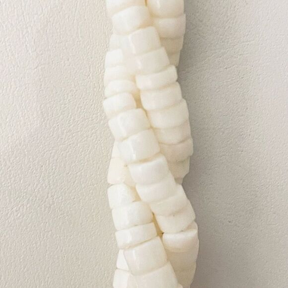 Gorgeous Ivory white off Pearl Natural Seashell Sea  Shell 12” Drop Necklace - Picture 5 of 12